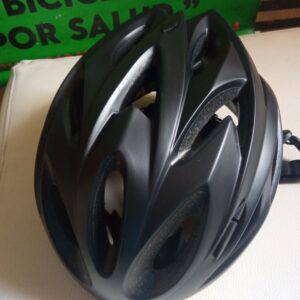 Casco negro